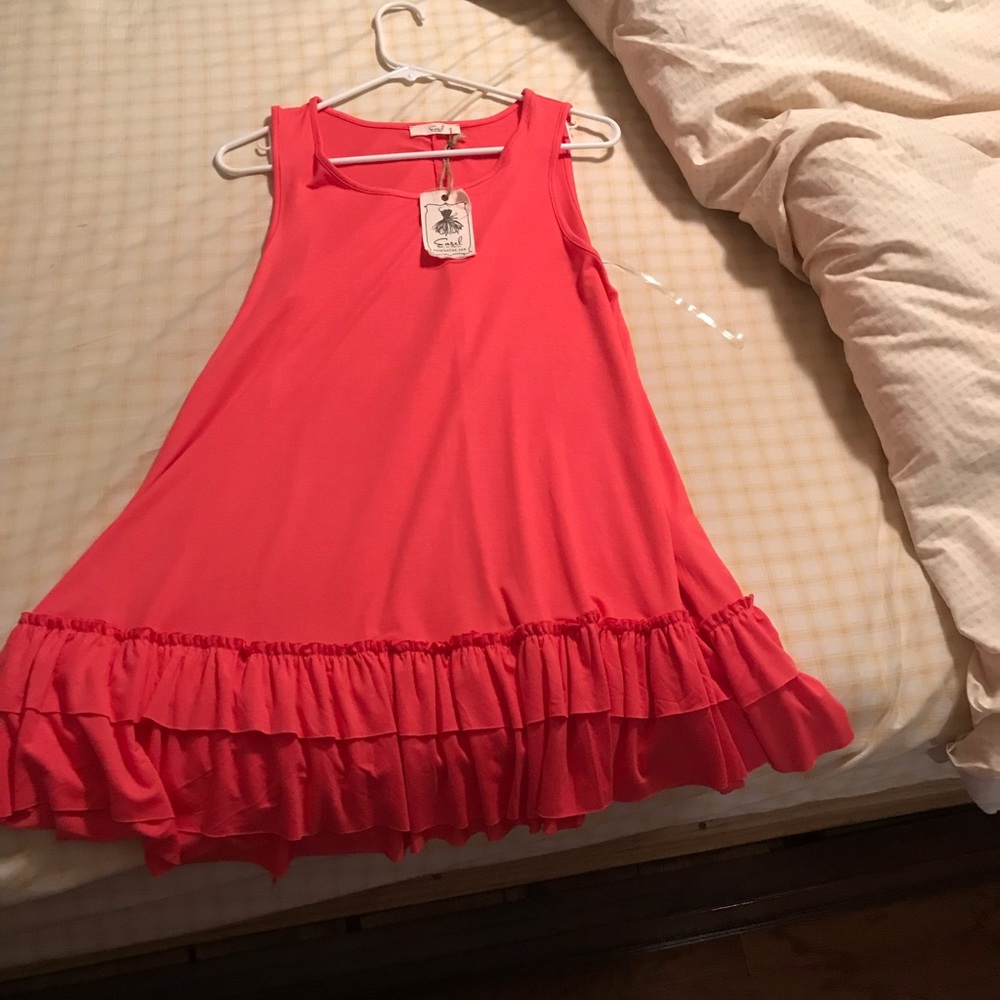 Sleeveless tunic